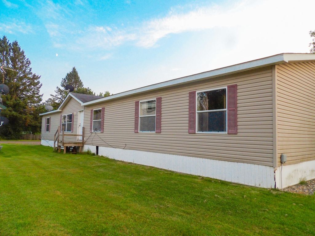 Photo of 425 6th Avenue W, Floodwood, MN 55736 (MLS # 7068894)