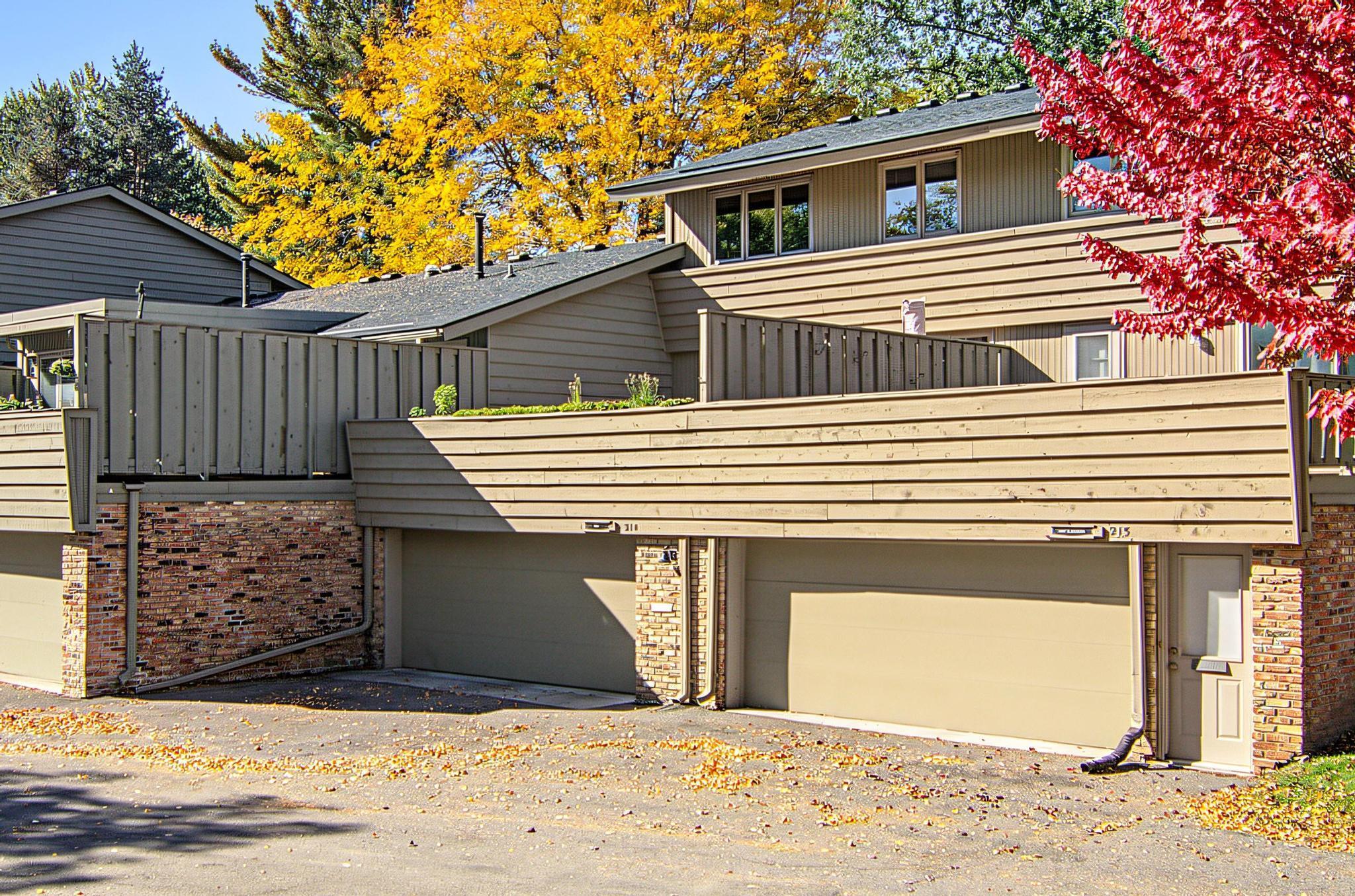 214 Windsor Court