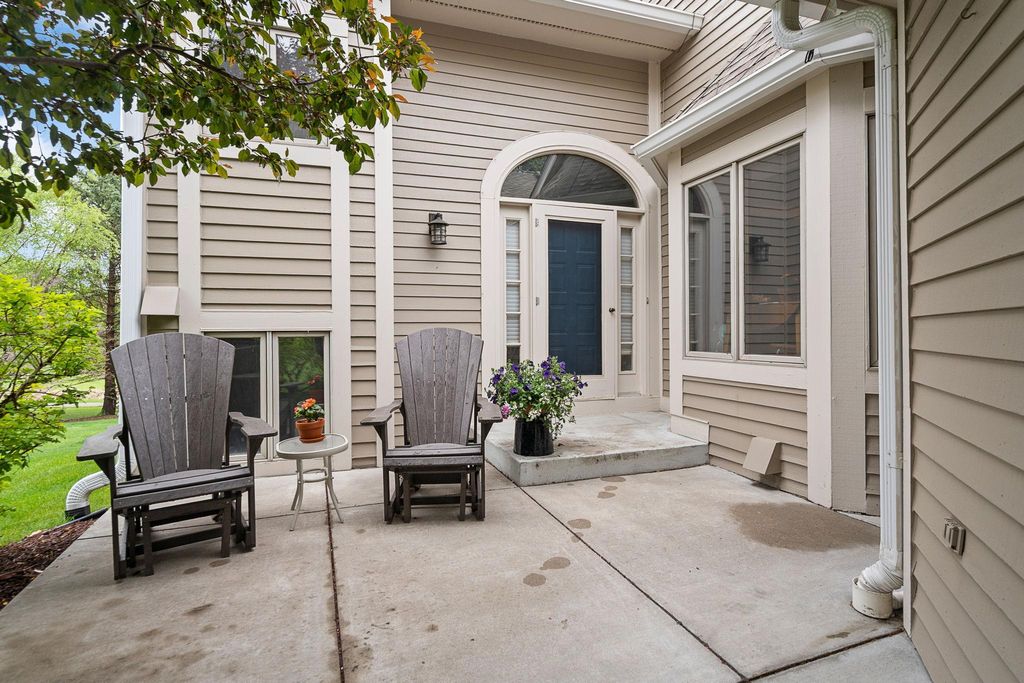 Photo of 14925 45th Avenue N, Plymouth, MN 55446 (MLS # 7068038)