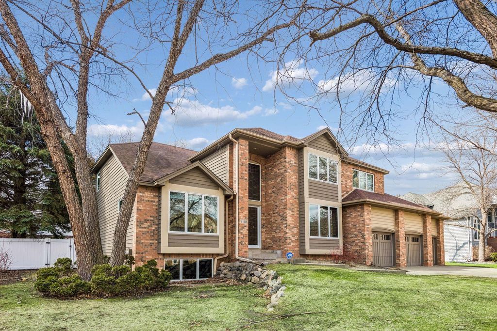 Photo of 9118 Victoria Drive, Eden Prairie, MN 55347 (MLS # 7045038)
