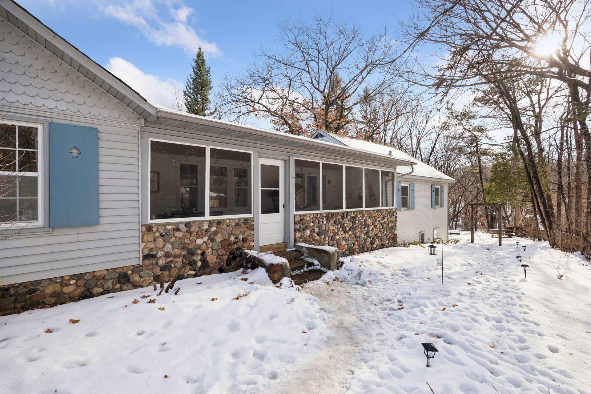 2840 Breezy Heights Road