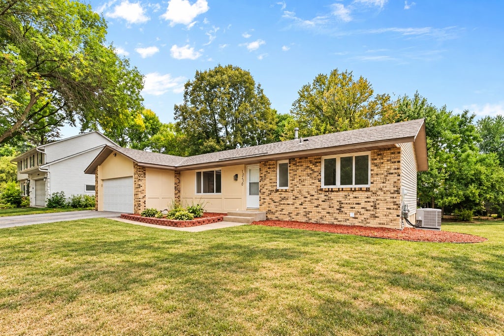 Photo of 10250 Boundary Creek Terrace, Maple Grove, MN 55369 (MLS # 7161930)