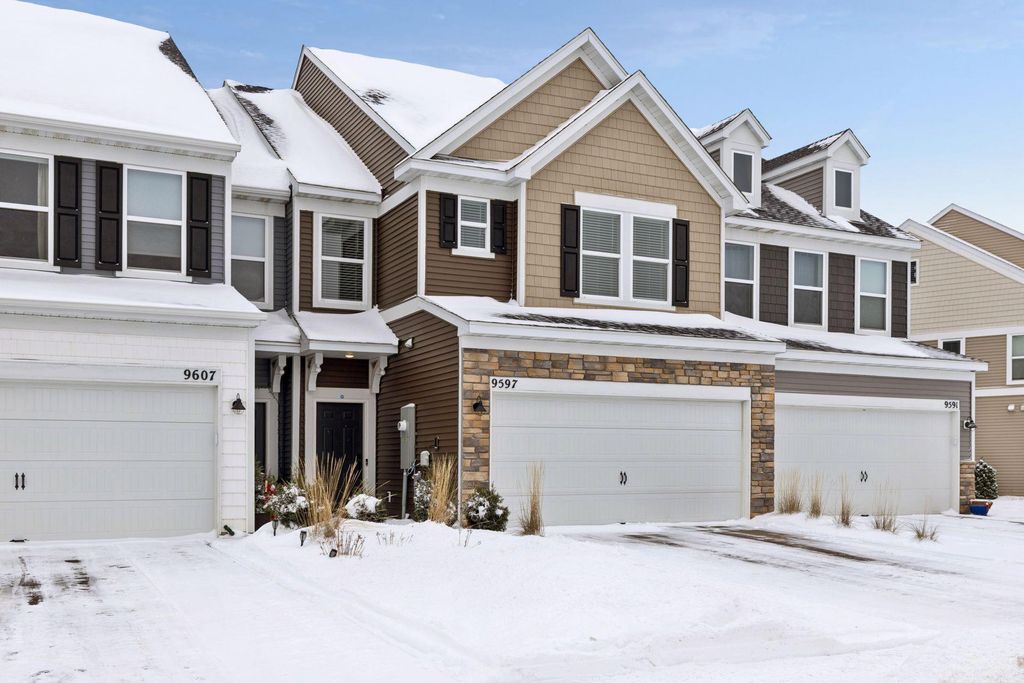 Photo of 9597 4th Street N, Lake Elmo, MN 55042 (MLS # 6756803)