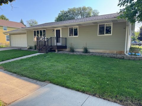 Photo of 1100 5th Street NW, Austin, MN 55912 (MLS # 6774784)