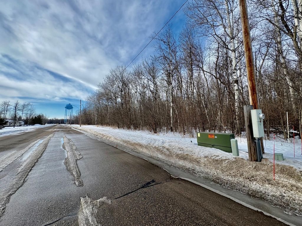 Photo of 1TBD Minnesota Ave NE, Warroad, MN 56763 (MLS # 7022964)