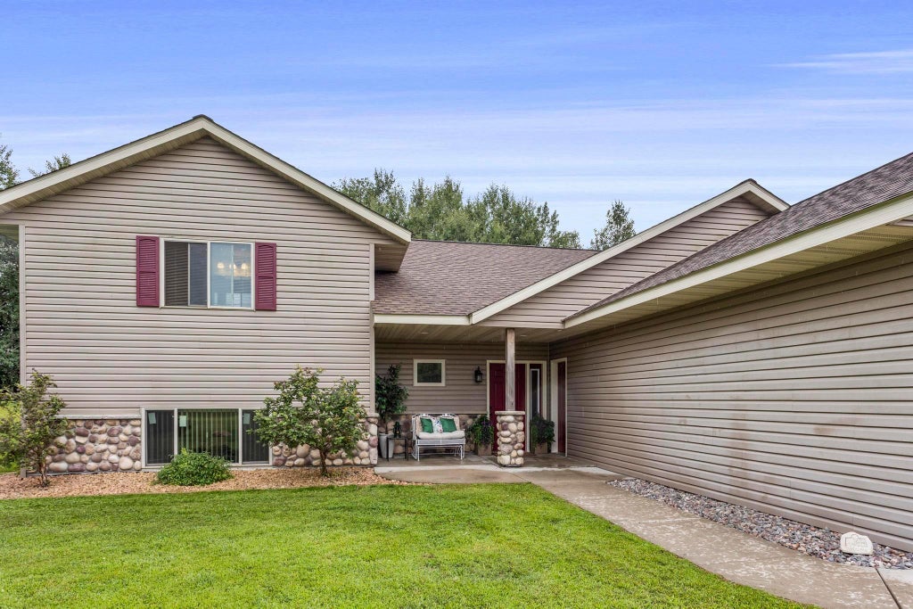 Photo of 567 135th Street NW, Monticello, MN 55362 (MLS # 7121778)