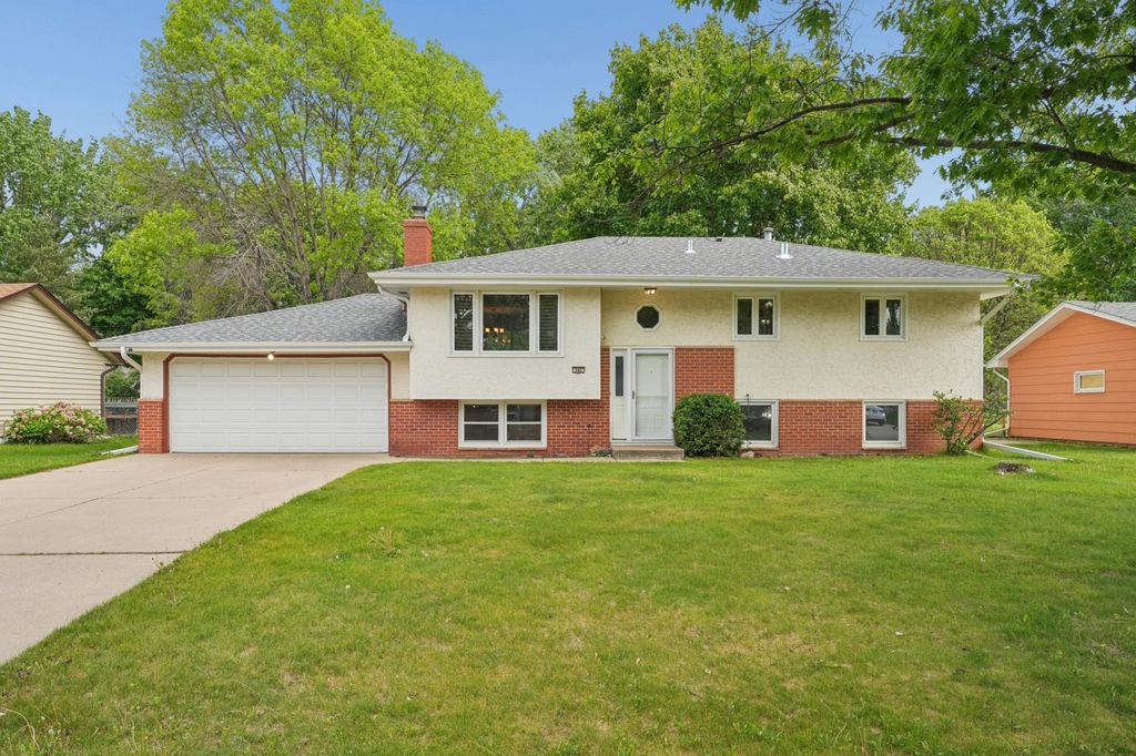 Photo of 543 Westby Drive NE, Spring Lake Park, MN 55432 (MLS # 7081229)