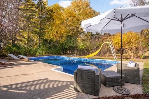 1163 Brooks Avenue W Roseville MN 55113