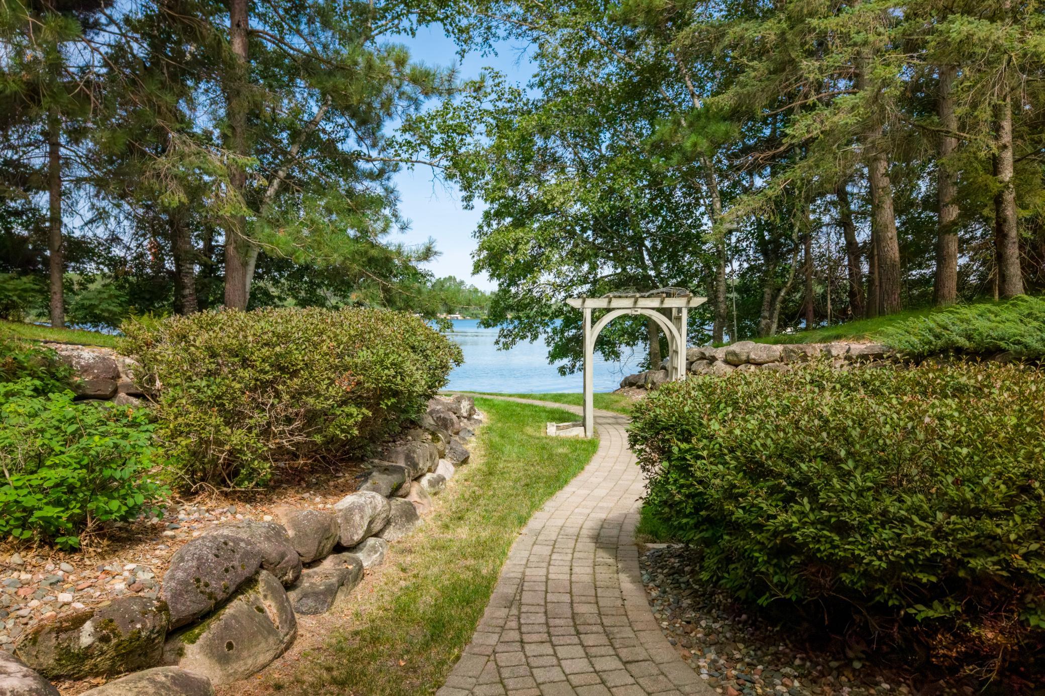 36289 Bonnie Lakes Road