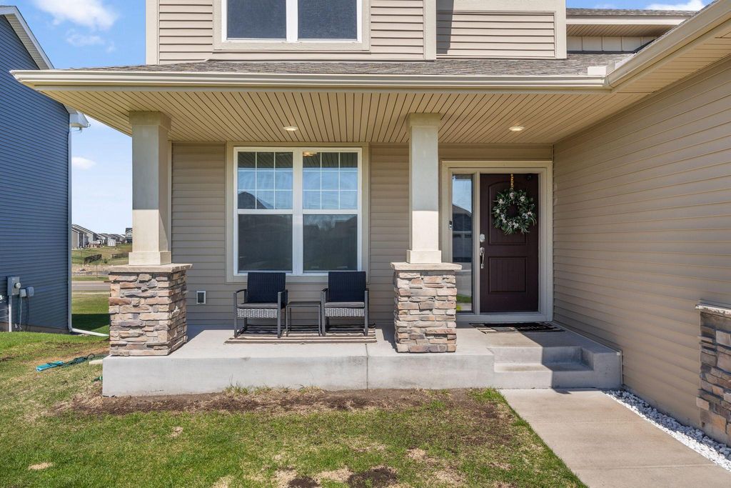 Photo of 2107 Balsam Way, Hugo, MN 55038 (MLS # 7054921)