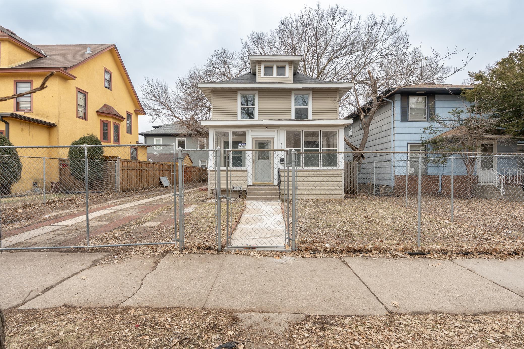 3144 Pillsbury Avenue