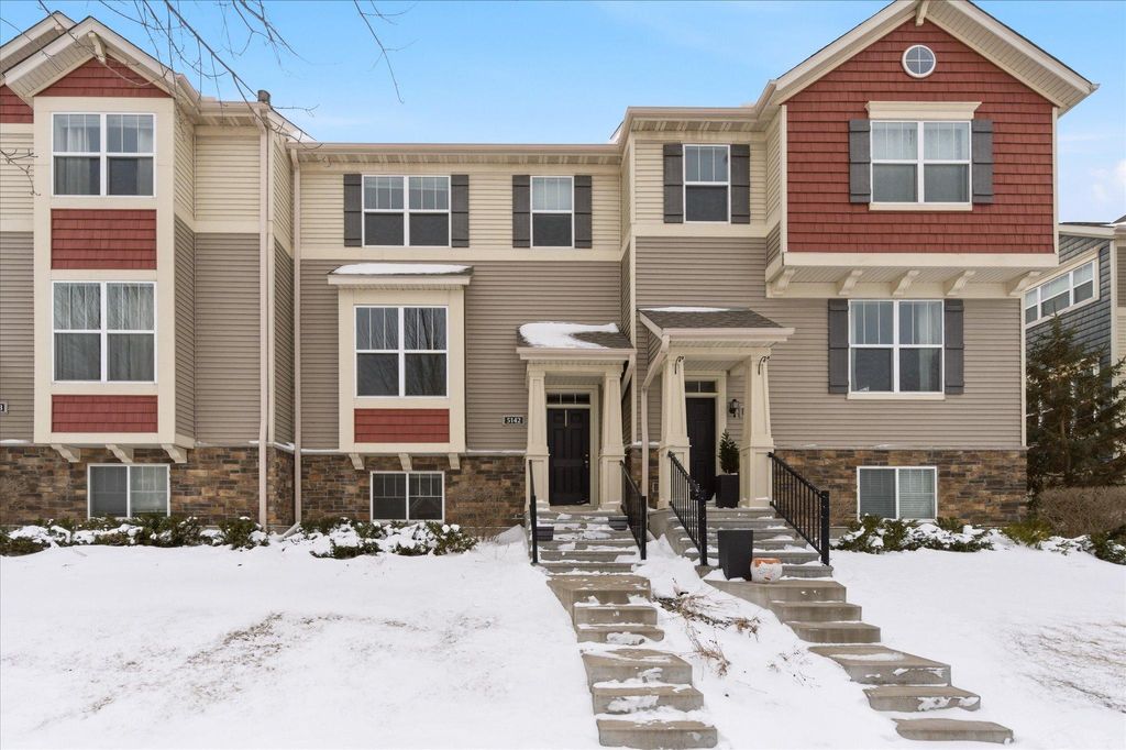 Photo of 5142 95th Lane N, Brooklyn Park, MN 55443 (MLS # 7040213)