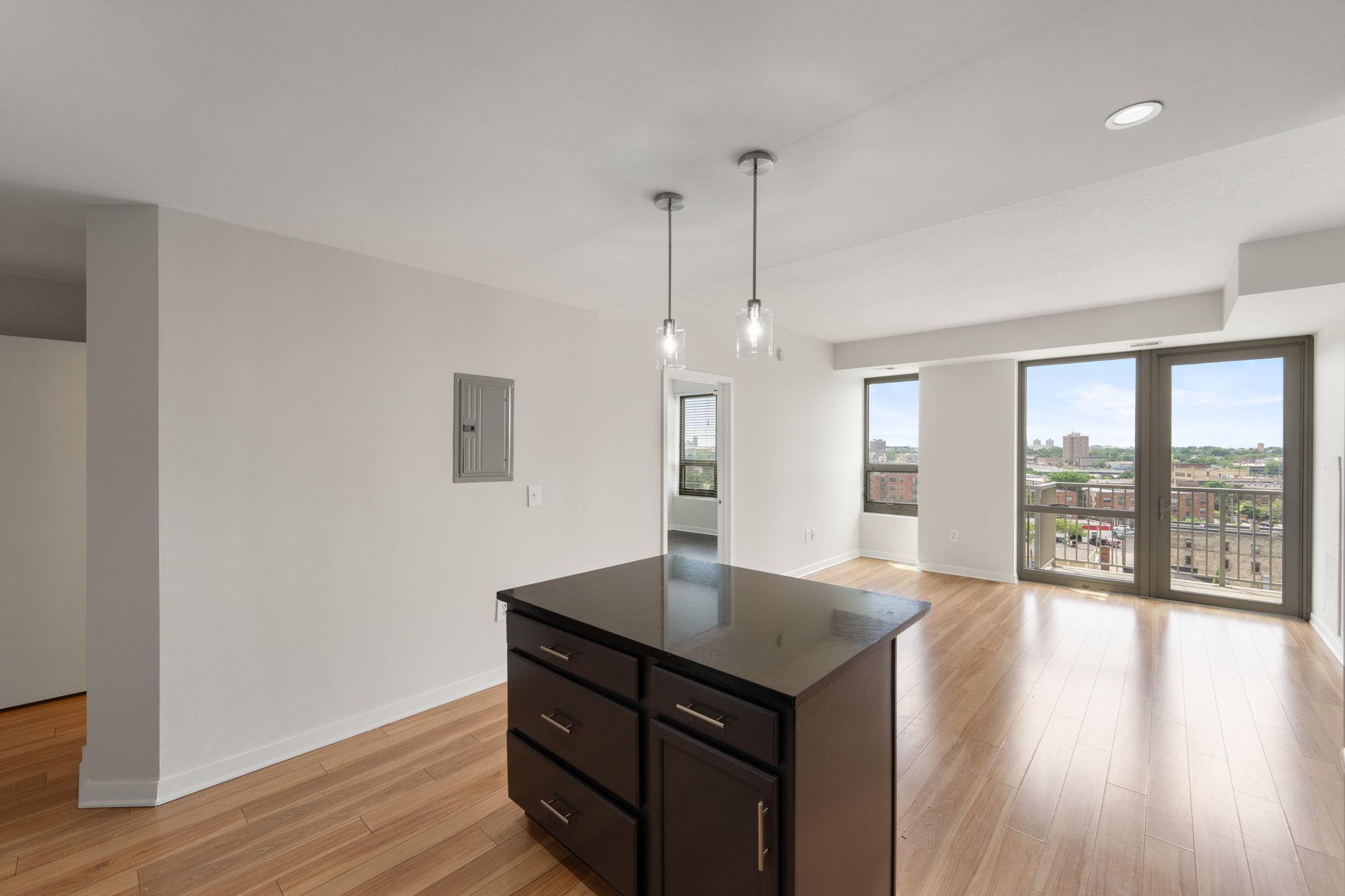 929 Portland Avenue 907