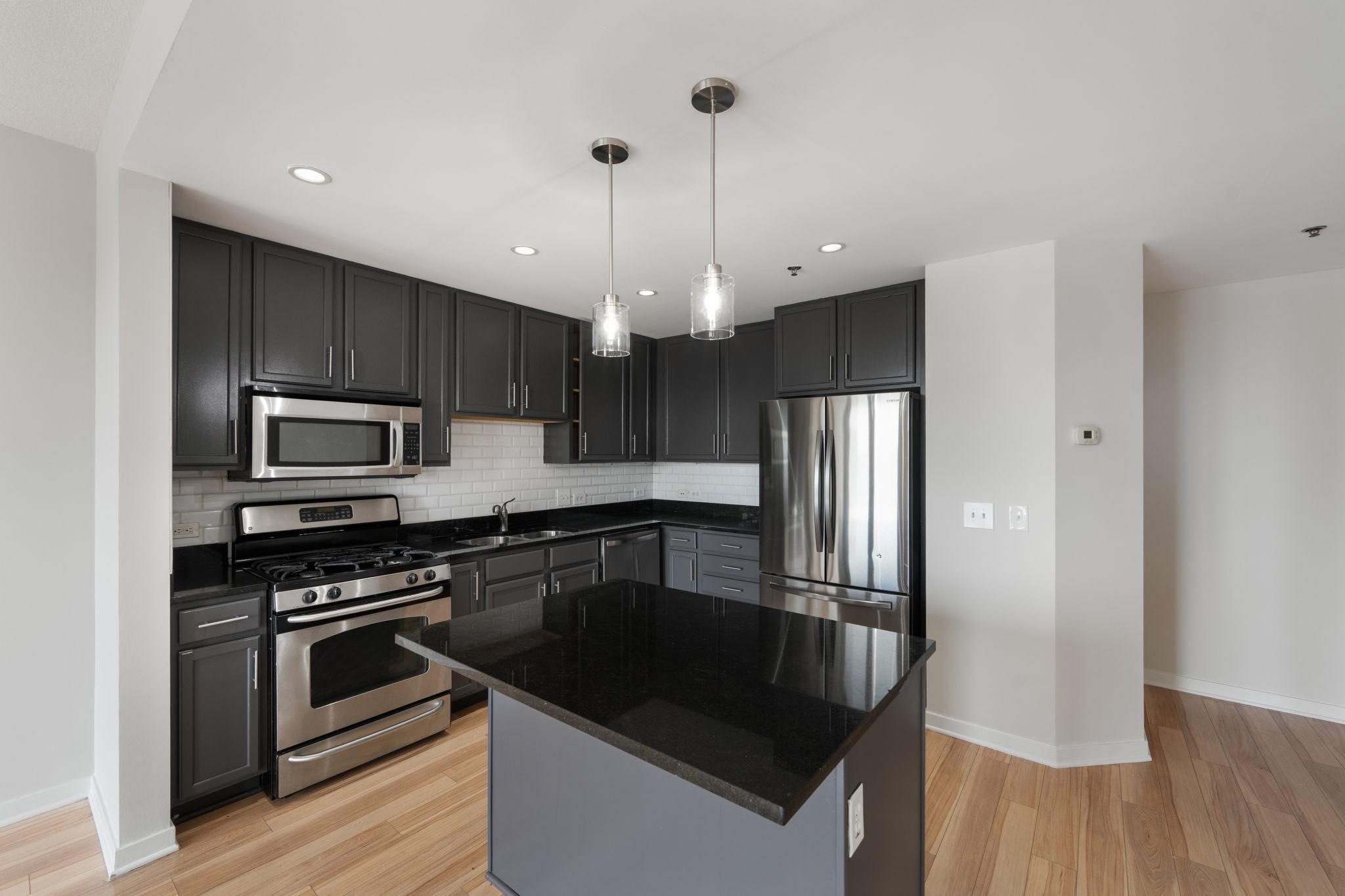 929 Portland Avenue 907