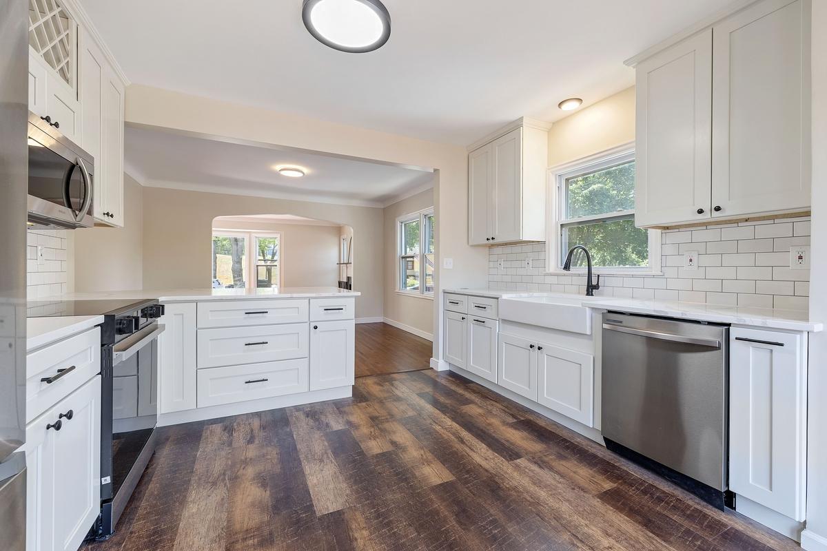 1599 Highland Parkway