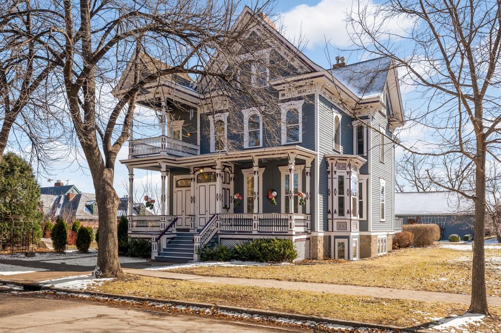 Photo of 56 Irvine Park #2, Saint Paul, MN 55102 (MLS # 7038274)