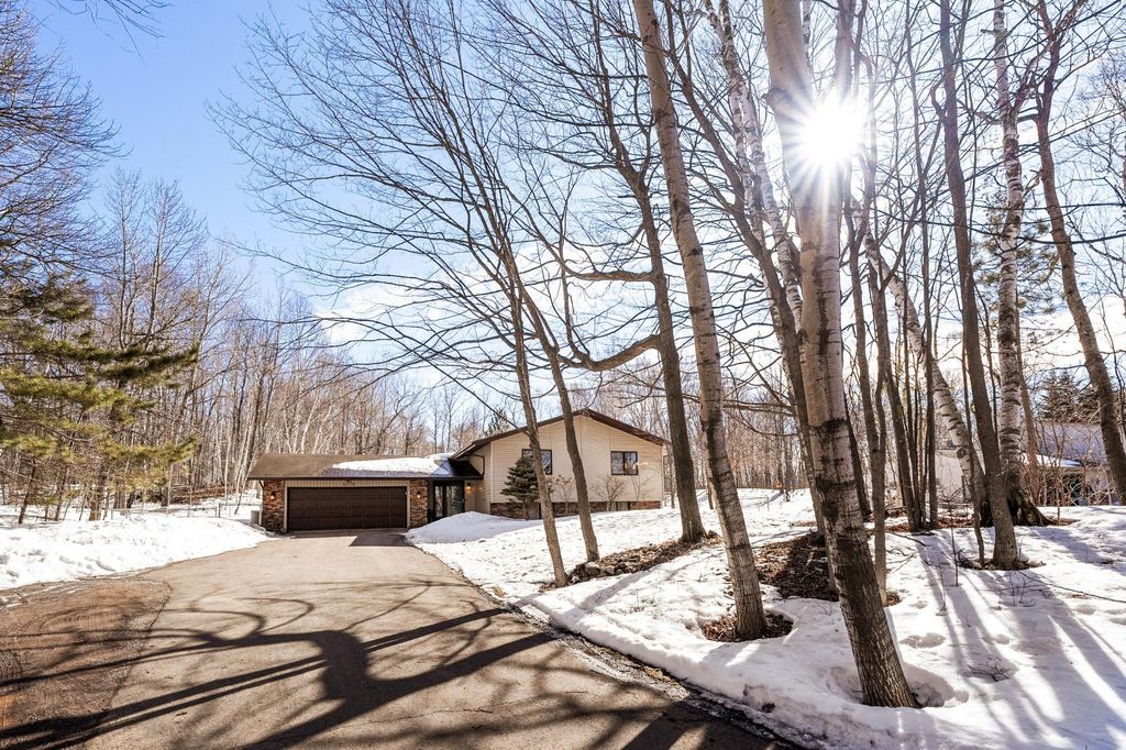 Photo of 4870 Woodridge Drive, Hermantown, MN 55811 (MLS # 7039472)