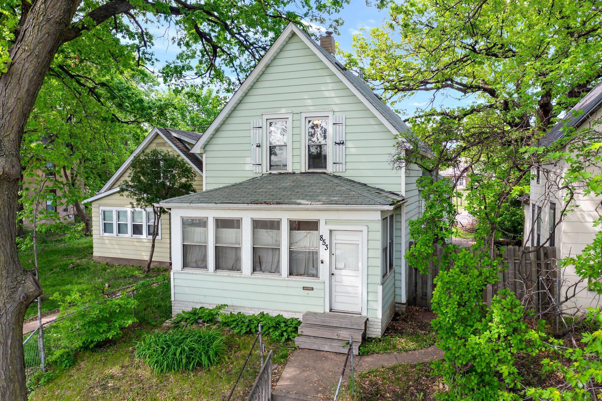 853 York Avenue