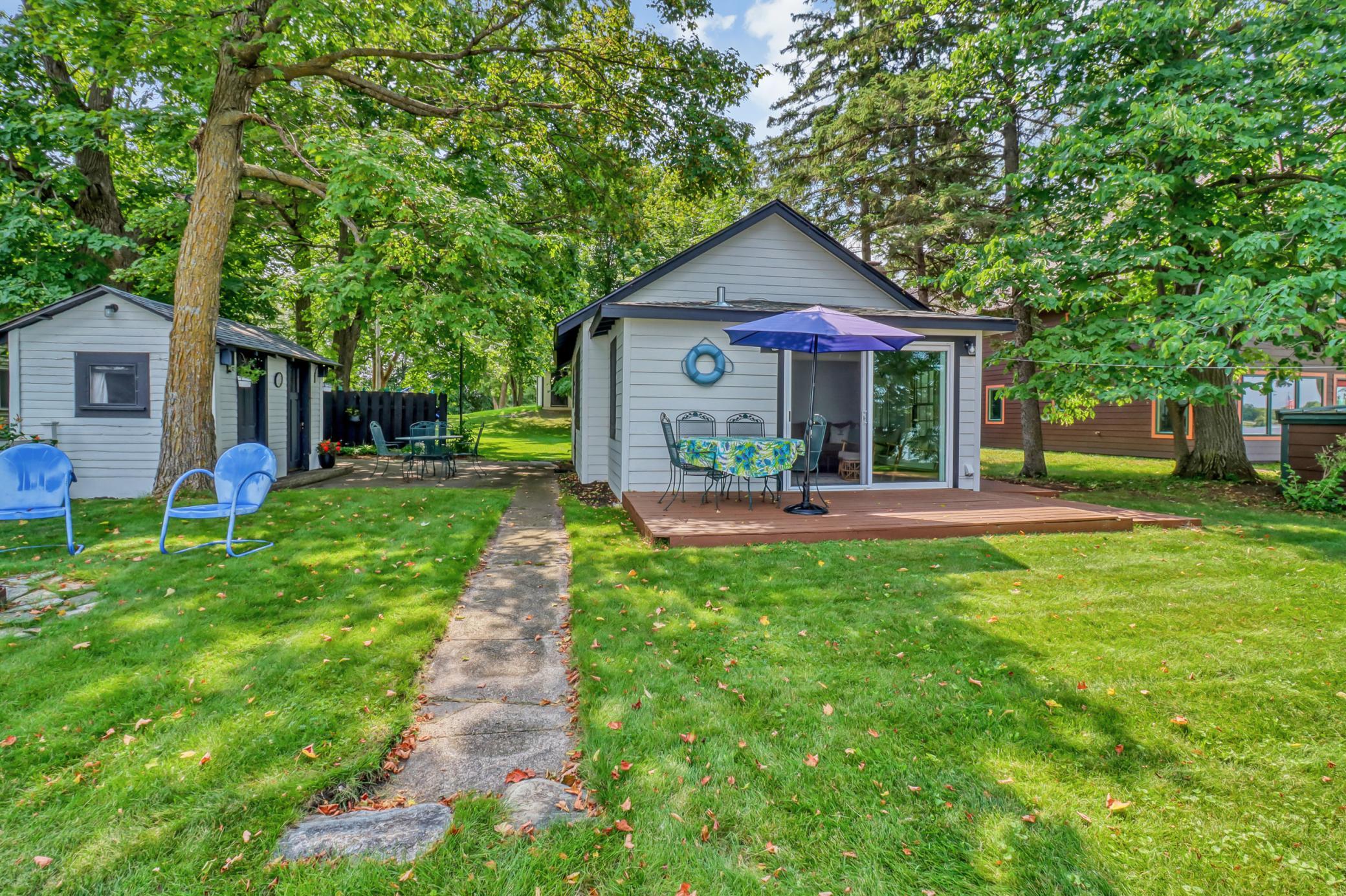 180 Shorewood Drive