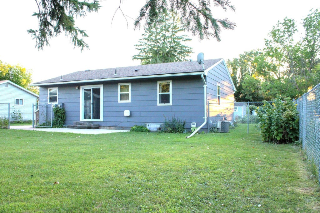 Photo of 816 Foss Avenue N, Fosston, MN 56542 (MLS # 7139820)