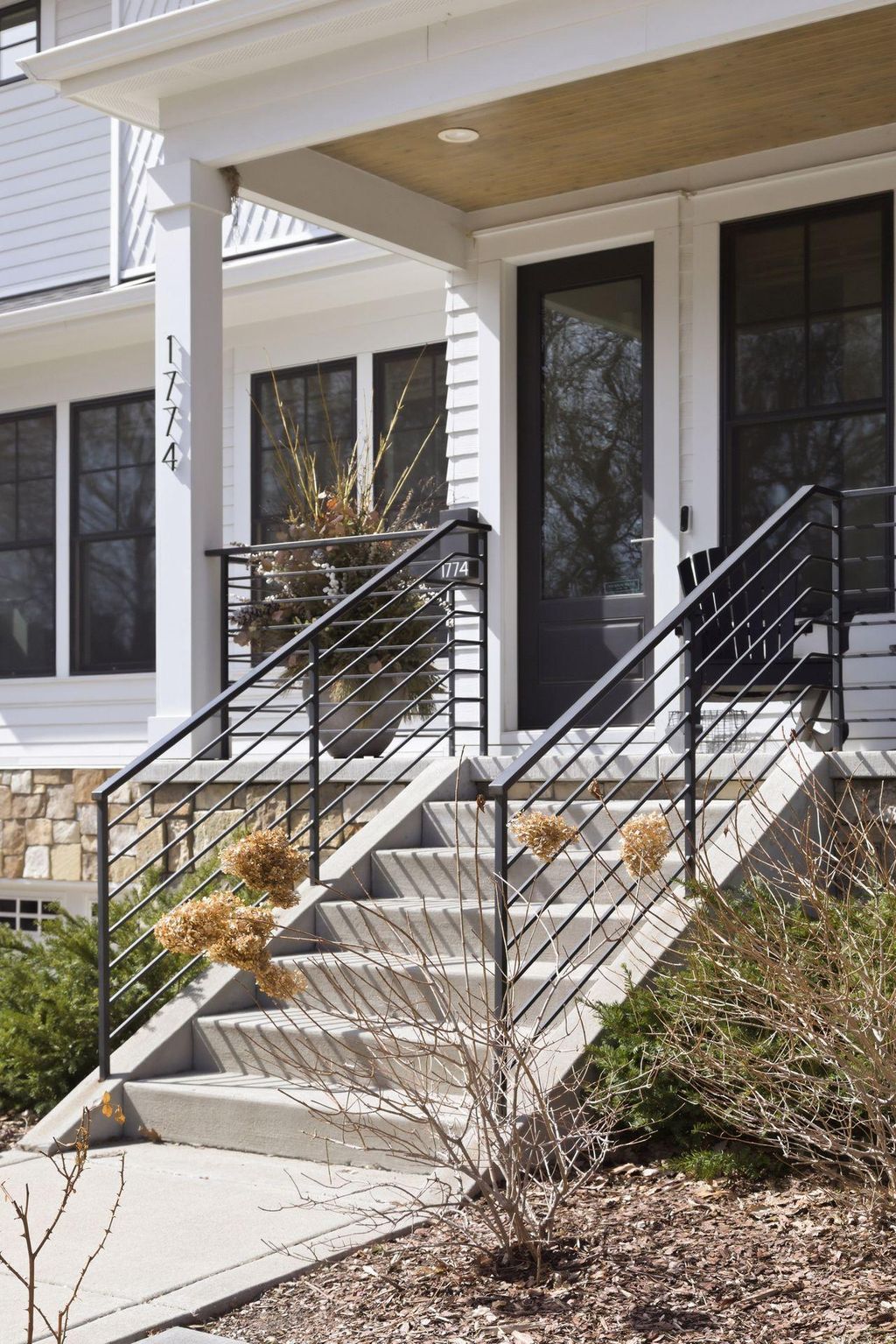 Photo of 1774 Girard Avenue S, Minneapolis, MN 55403 (MLS # 7026023)