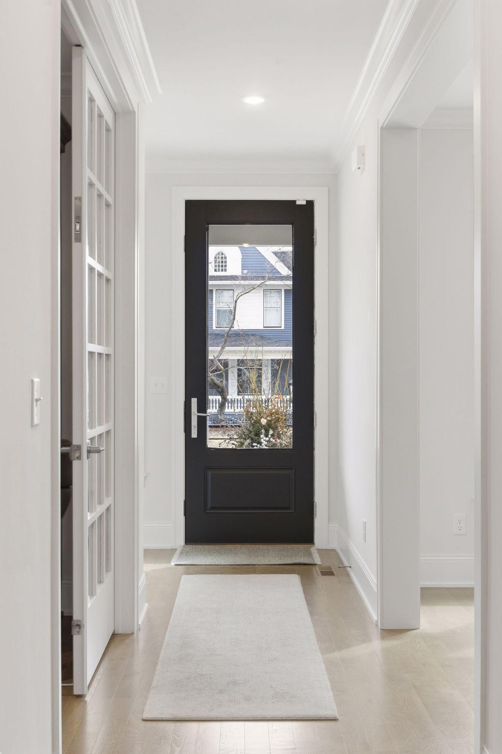 Photo of 1774 Girard Avenue S, Minneapolis, MN 55403 (MLS # 7026023)