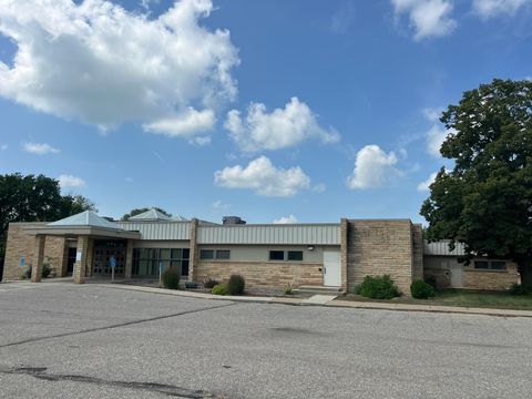 Photo of 1100 E Broadway Street, Redwood Falls, MN 56283 (MLS # 6590435)