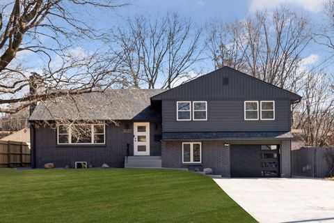 1022 Fairview Avenue S Saint Paul MN 55116