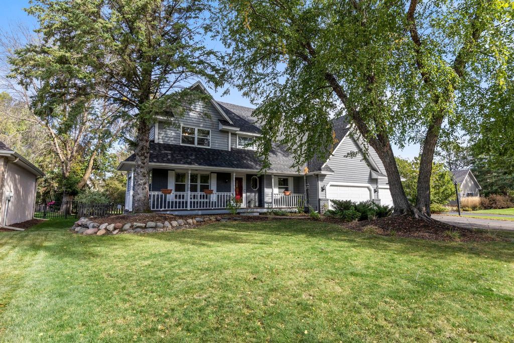 Photo of 9956 Antrim Road, Woodbury, MN 55125 (MLS # 7014378)