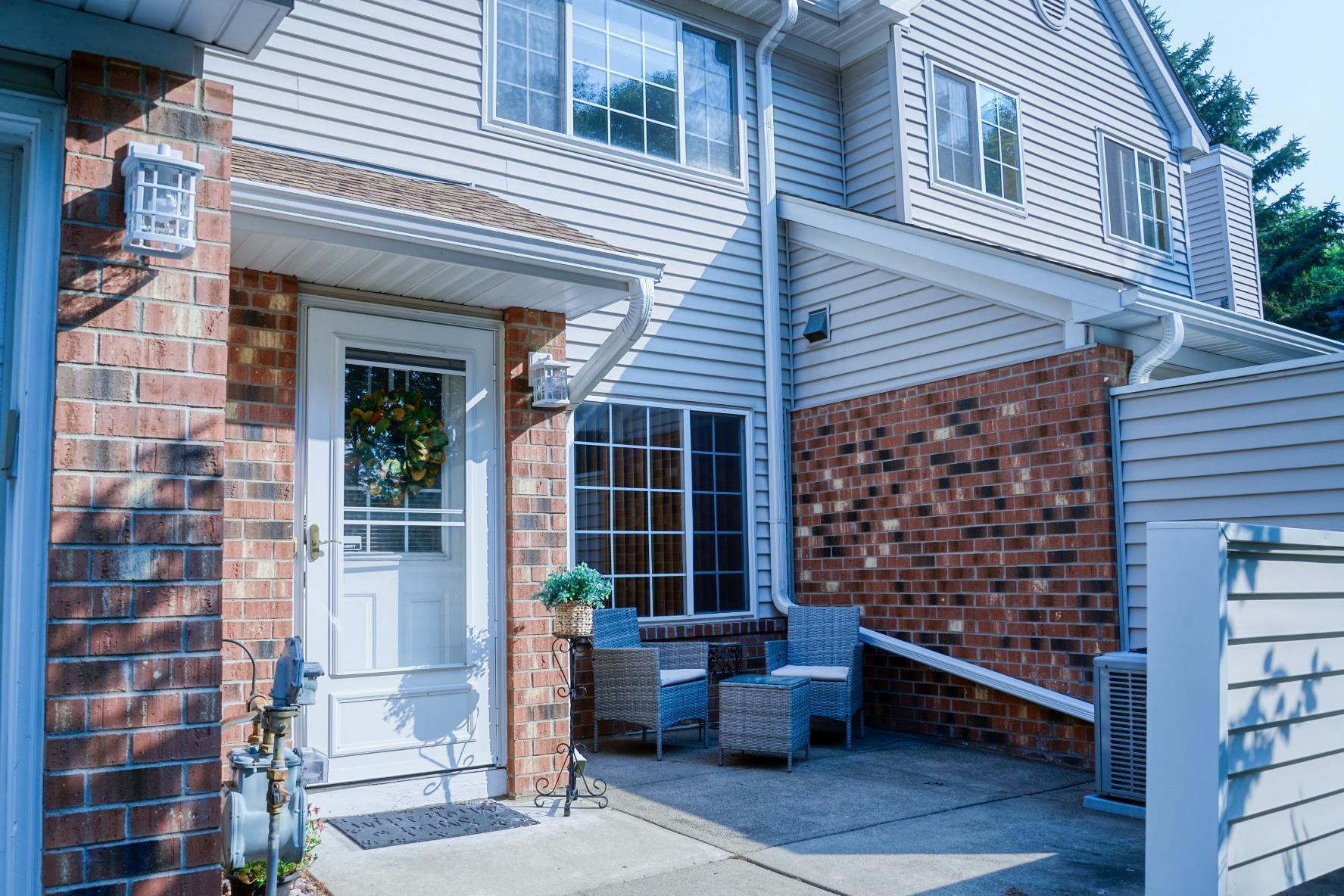 1217 Bay Cove