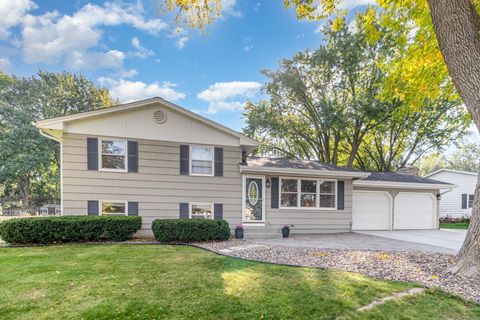 1749 Lamplight Drive Woodbury MN 55125