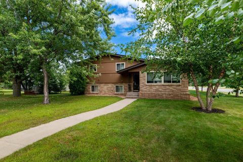 1002 12th Avenue NE Brainerd MN 56401