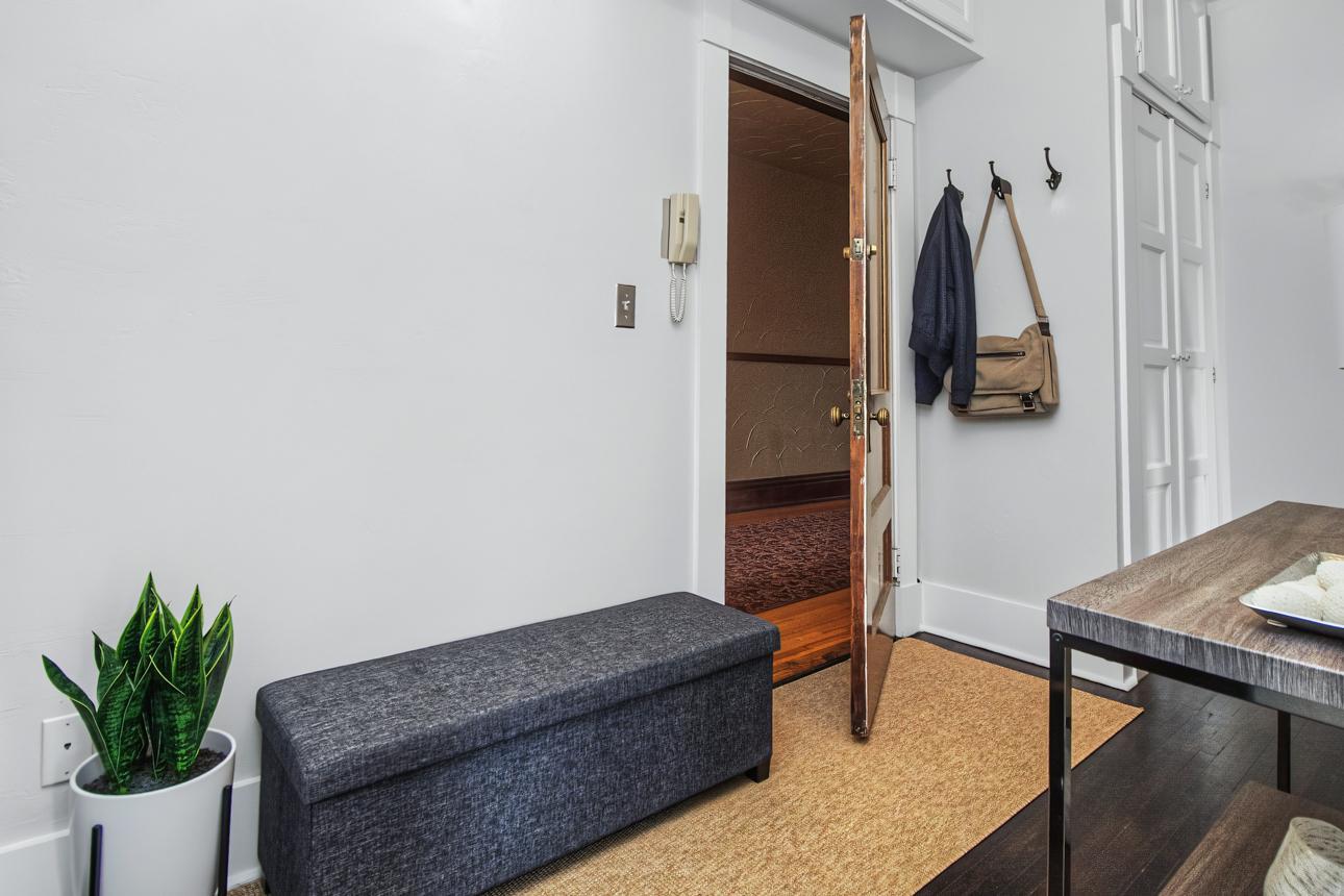 1204 Harmon Place 21