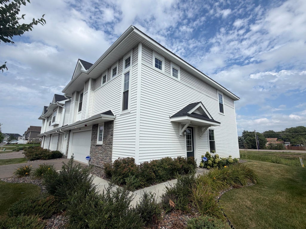 Photo of 21820 Wisteria Way, Farmington, MN 55024 (MLS # 7139762)