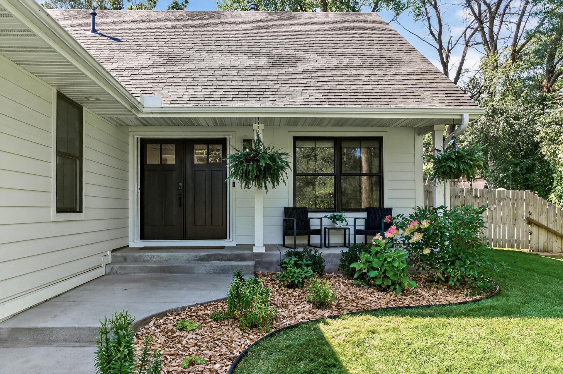 208 Iris Street
