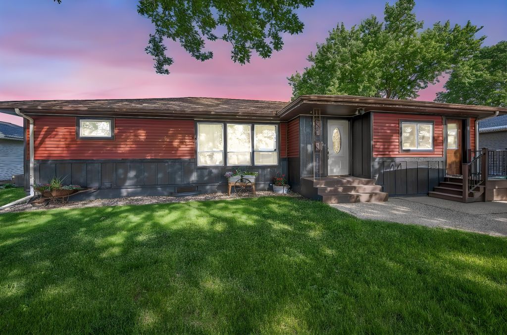 Photo of 1020 S State Street, Fairmont, MN 56031 (MLS # 7083230)