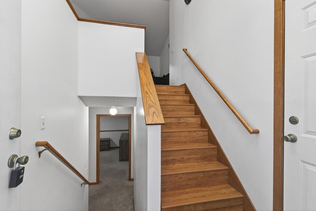 Photo of 16051 Goodview Way, Lakeville, MN 55044 (MLS # 6825717)