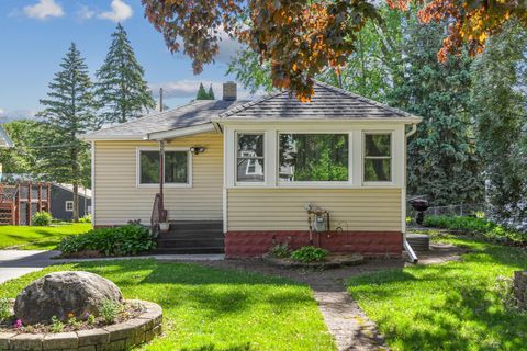 926 Bellows Street West Saint Paul MN 55118