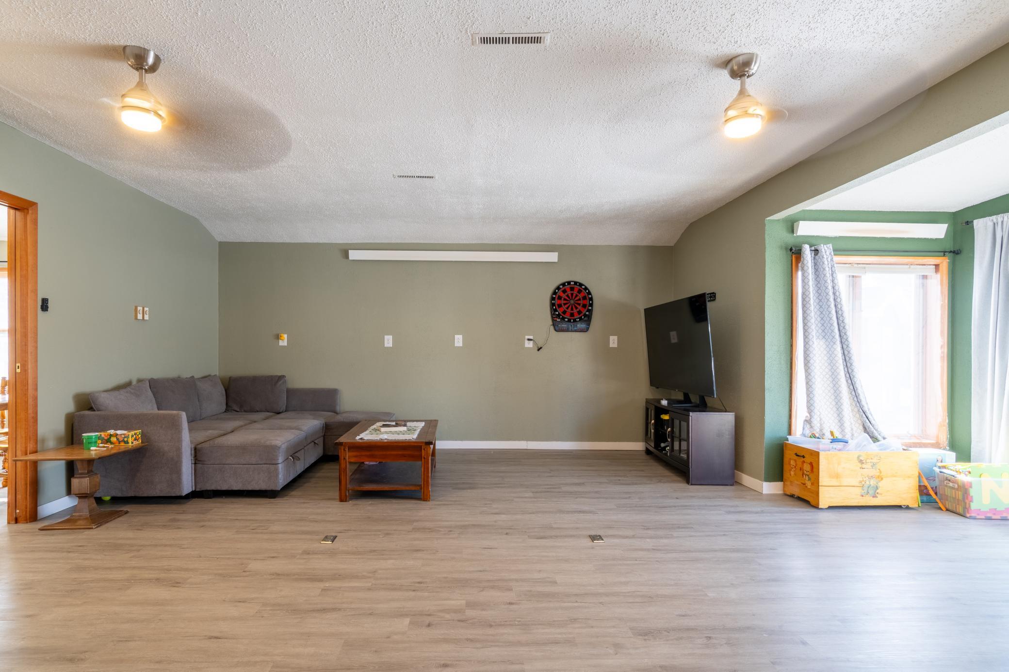 1380 Central Avenue N