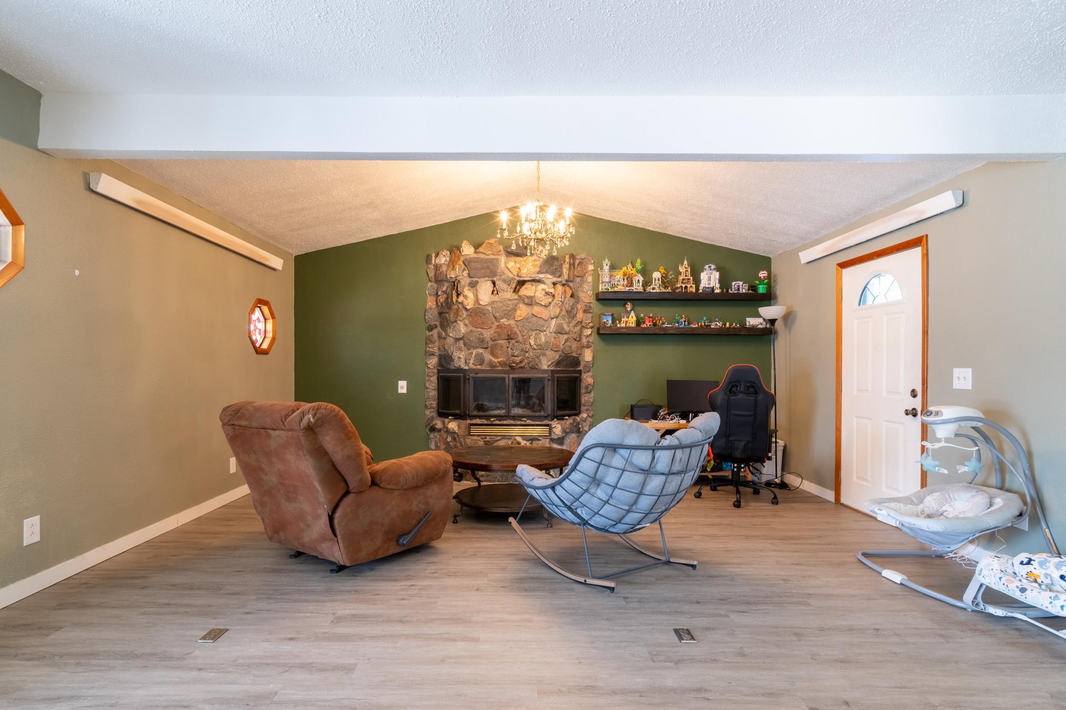 1380 Central Avenue N