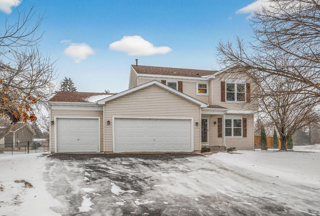 Photo of 20482 Idaho Avenue, Lakeville, MN 55044 (MLS # 6803109)