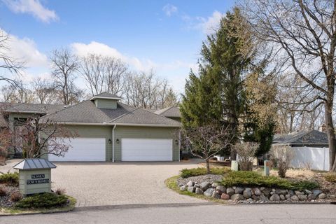 15703 Sussex Drive Minnetonka MN 55345