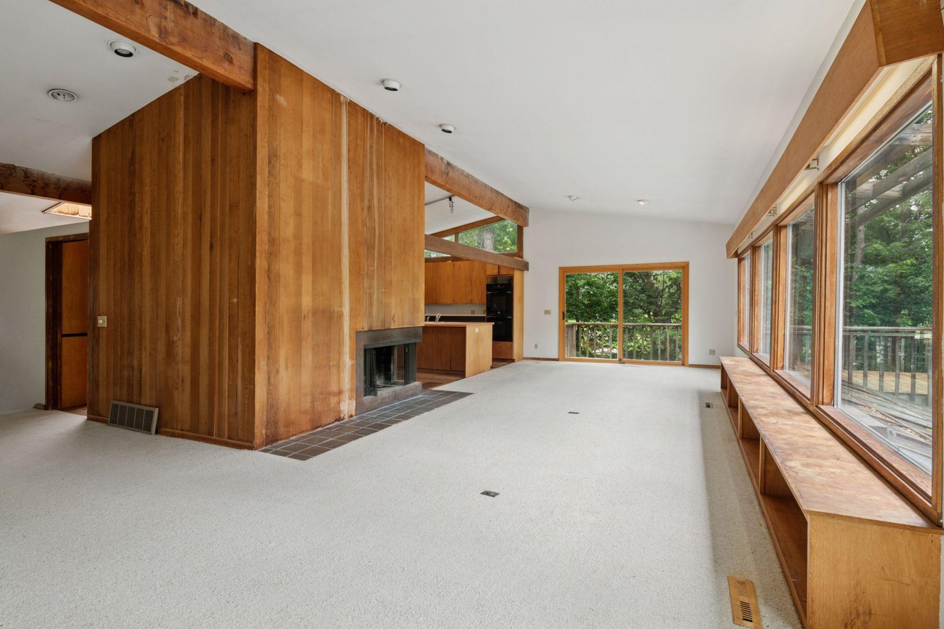 1201 River Terrace Drive