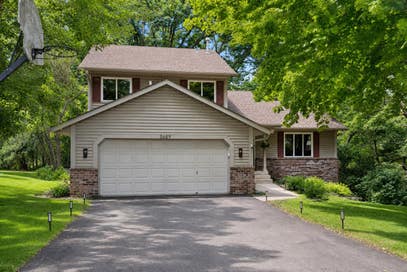 3689 Willbrook Court Eagan MN 55123