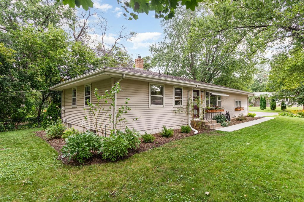 Photo of 9900 Cedar Lake Road, Minnetonka, MN 55305 (MLS # 7077174)
