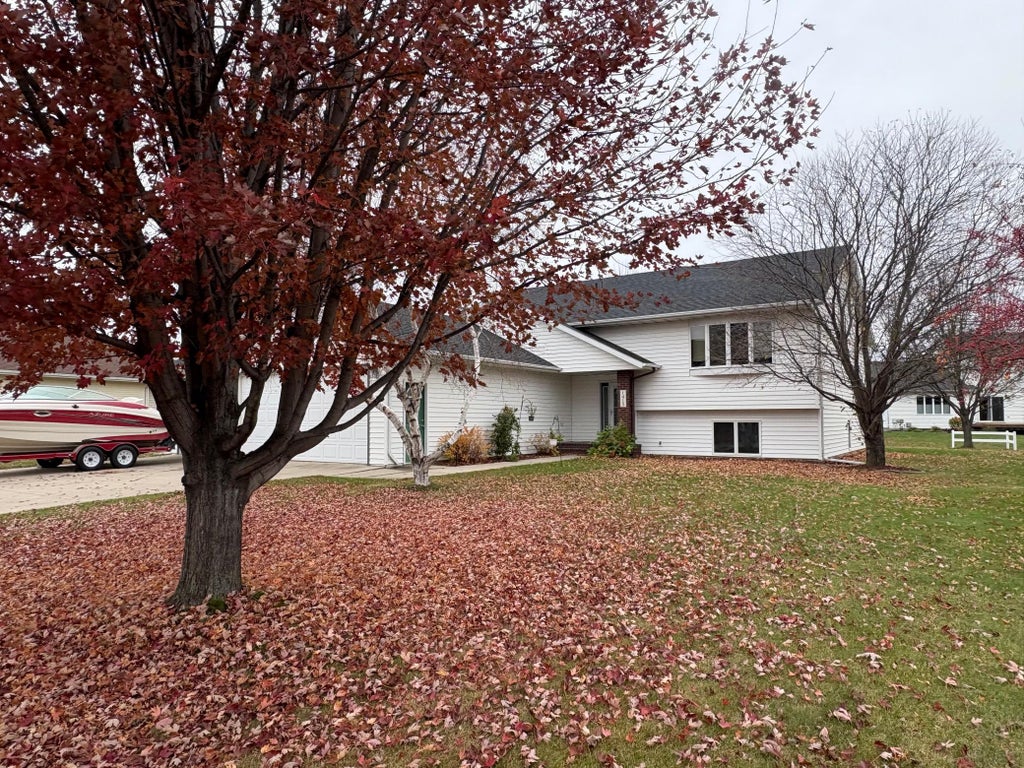 Photo of 1415 Mendenhall Avenue, Breckenridge, MN 56520 (MLS # 7163857)