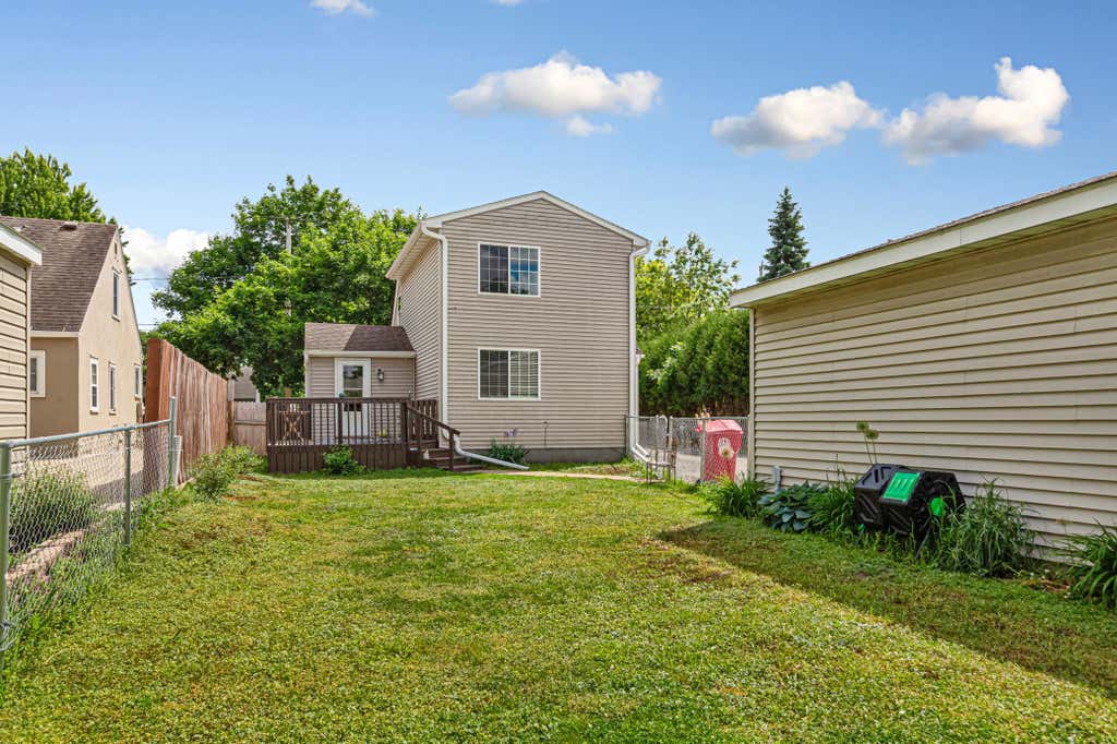 Photo of 910 8th Avenue SW, Austin, MN 55912 (MLS # 7088463)