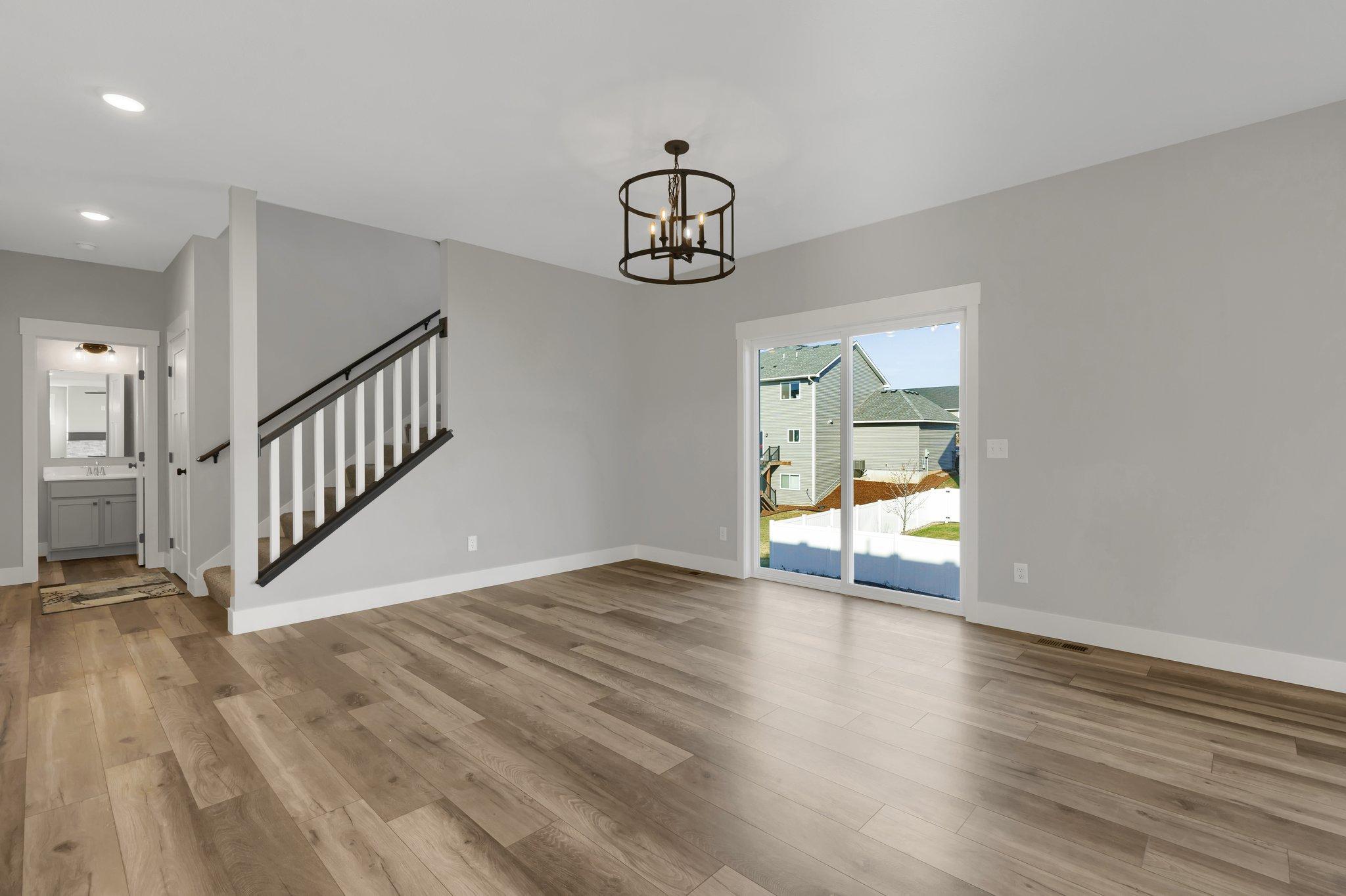 635 Parkside Court