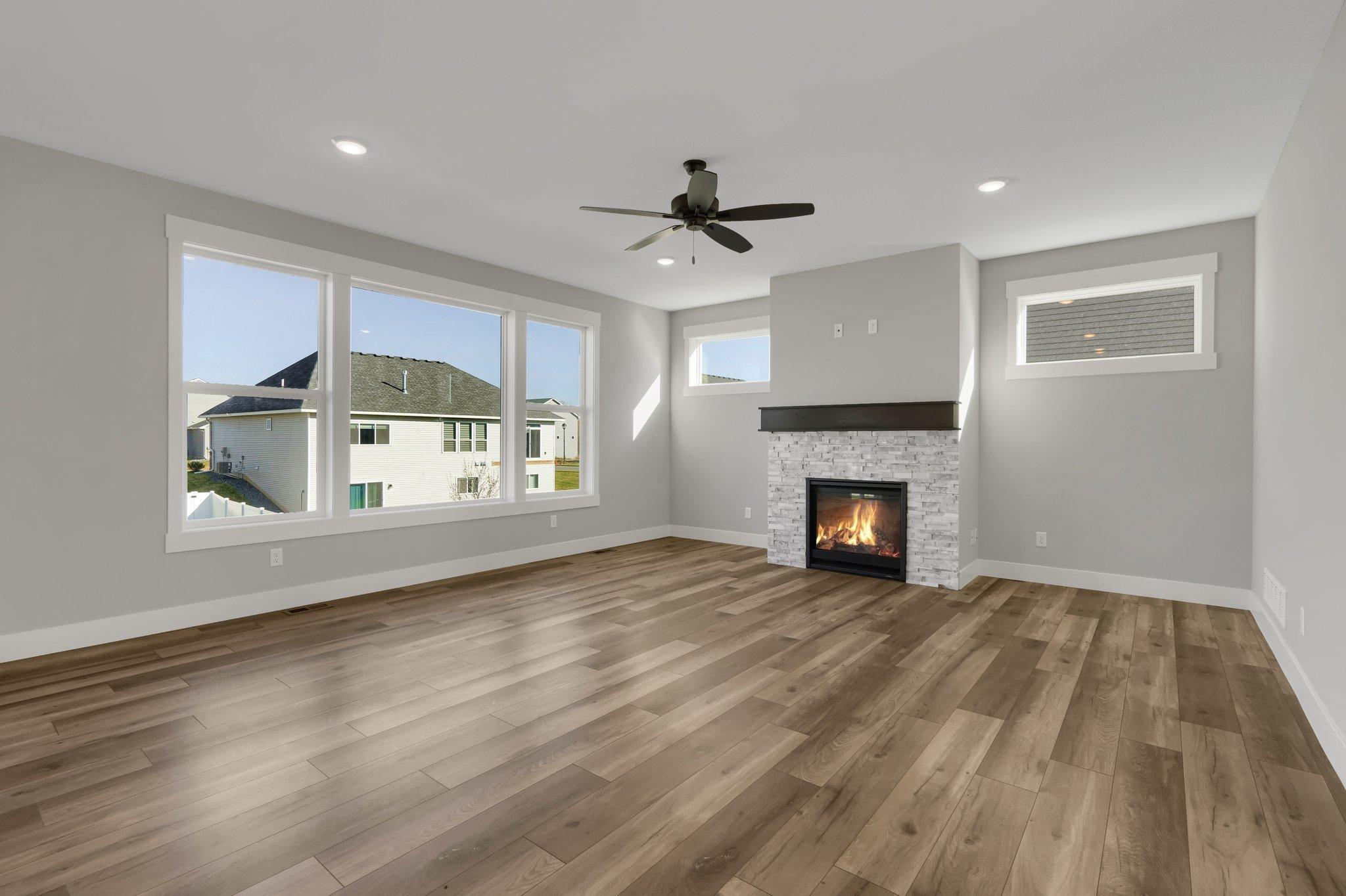 635 Parkside Court
