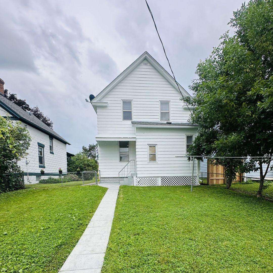 1074 Galtier Street